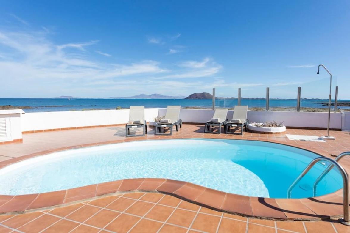 Corralejo Beachfront Villa Remos With Lobos Island View, Private Pool, Wifi & Bbq By Amazzzing Travel Exteriör bild