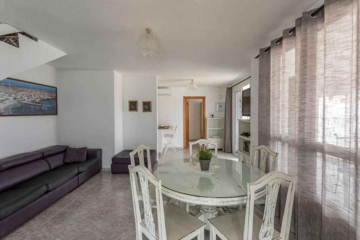 Corralejo Beachfront Villa Remos With Lobos Island View, Private Pool, Wifi & Bbq By Amazzzing Travel Exteriör bild
