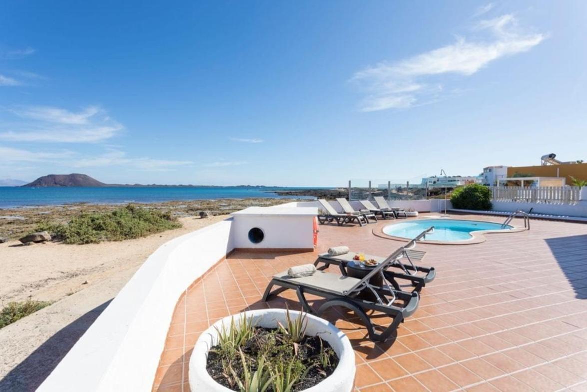 Corralejo Beachfront Villa Remos With Lobos Island View, Private Pool, Wifi & Bbq By Amazzzing Travel Exteriör bild